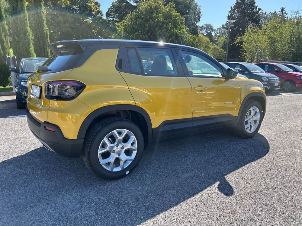 Jeep Avenger nuova a Roma (6)