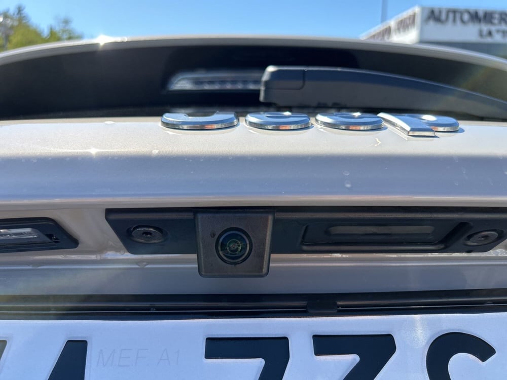 Jeep Avenger nuova a Roma (11)