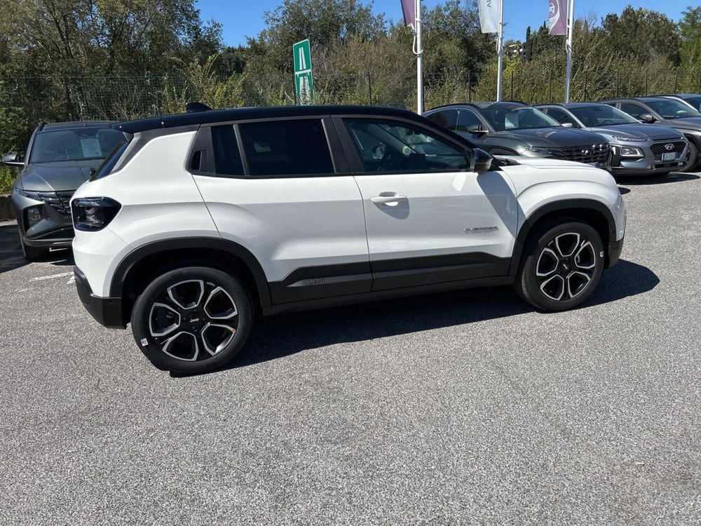 Jeep Avenger nuova a Roma (6)