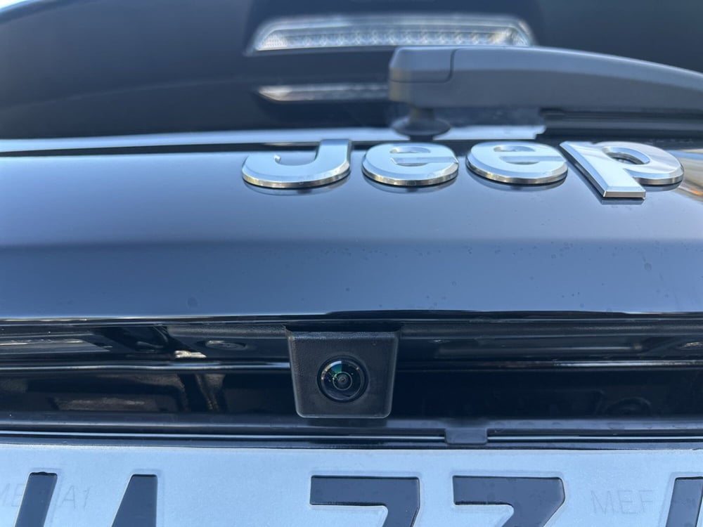 Jeep Avenger nuova a Roma (11)