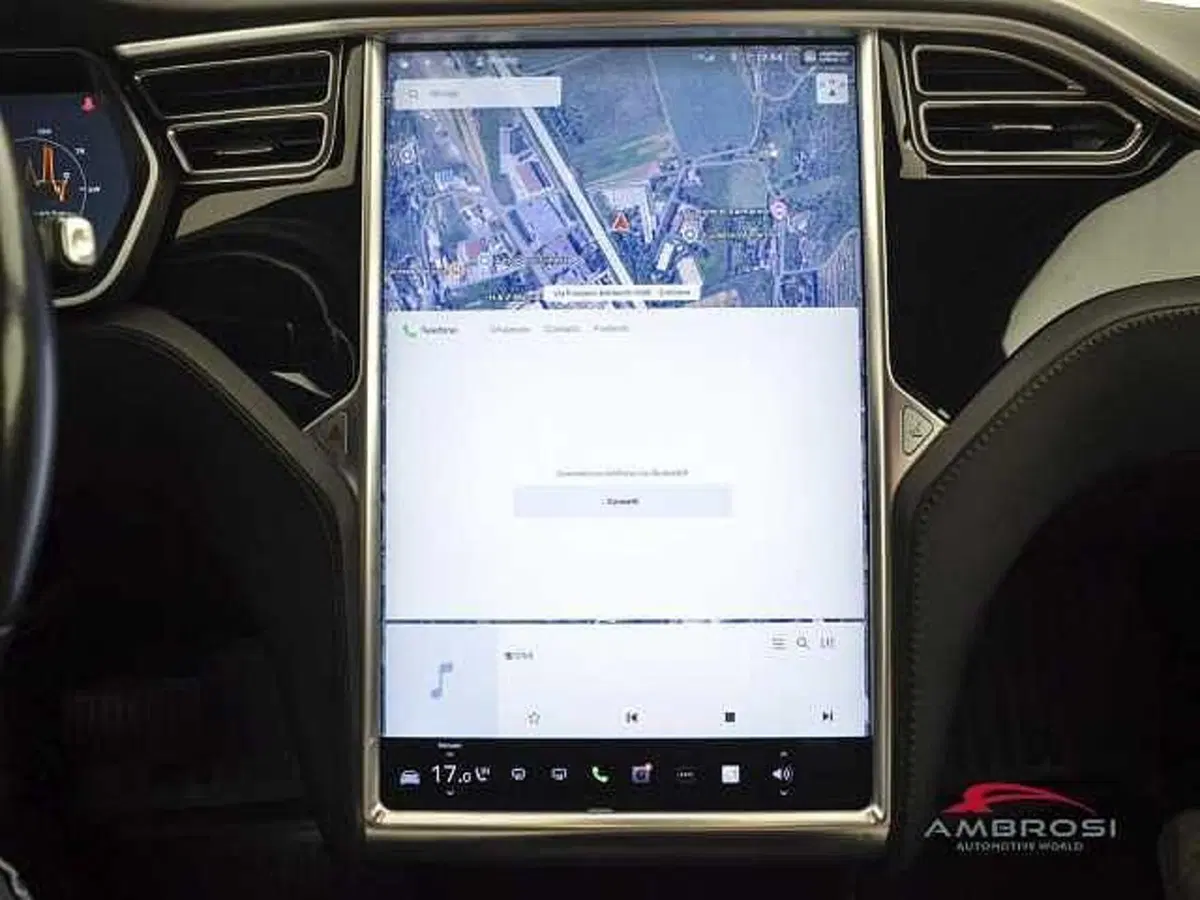 Tesla Model S usata a Perugia (16)