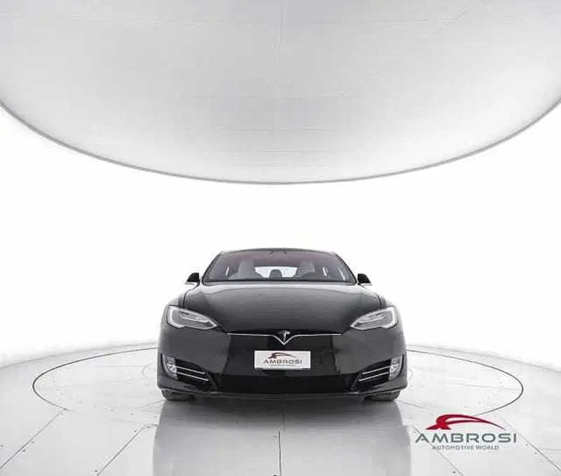 Tesla Model S usata a Perugia (5)