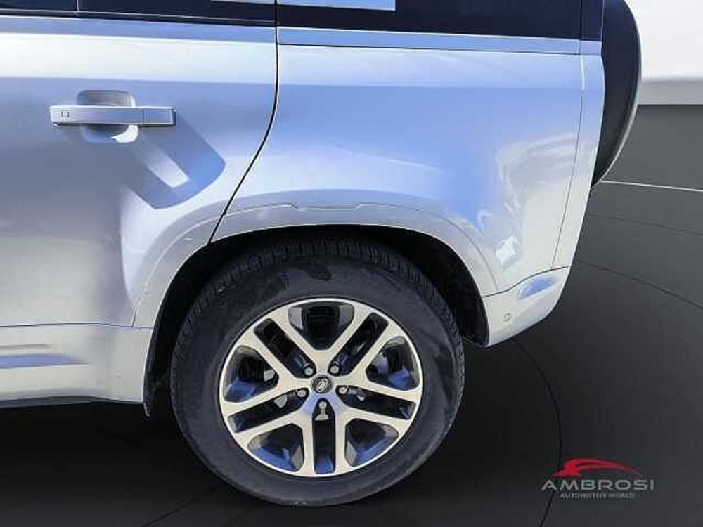 Land Rover Defender usata a Perugia (17)