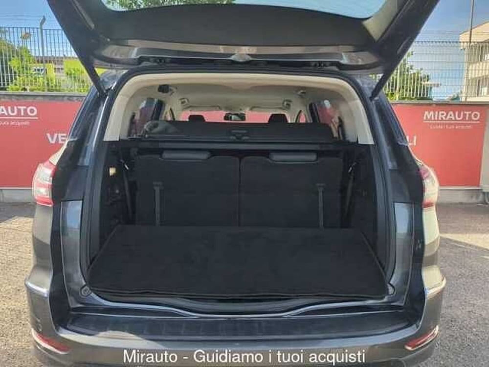 Ford S-Max usata a Roma (9)