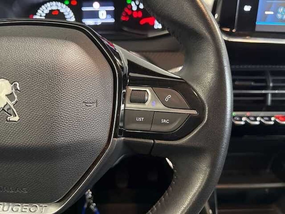 Peugeot 2008 usata a Napoli (14)