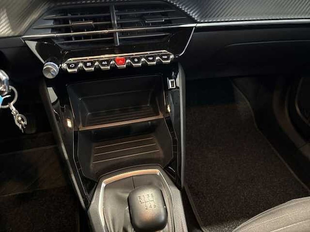 Peugeot 2008 usata a Napoli (8)