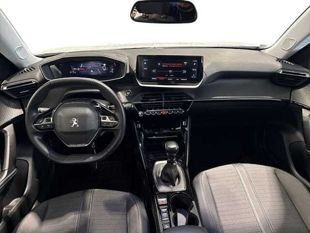 Peugeot 2008 usata a Napoli (13)