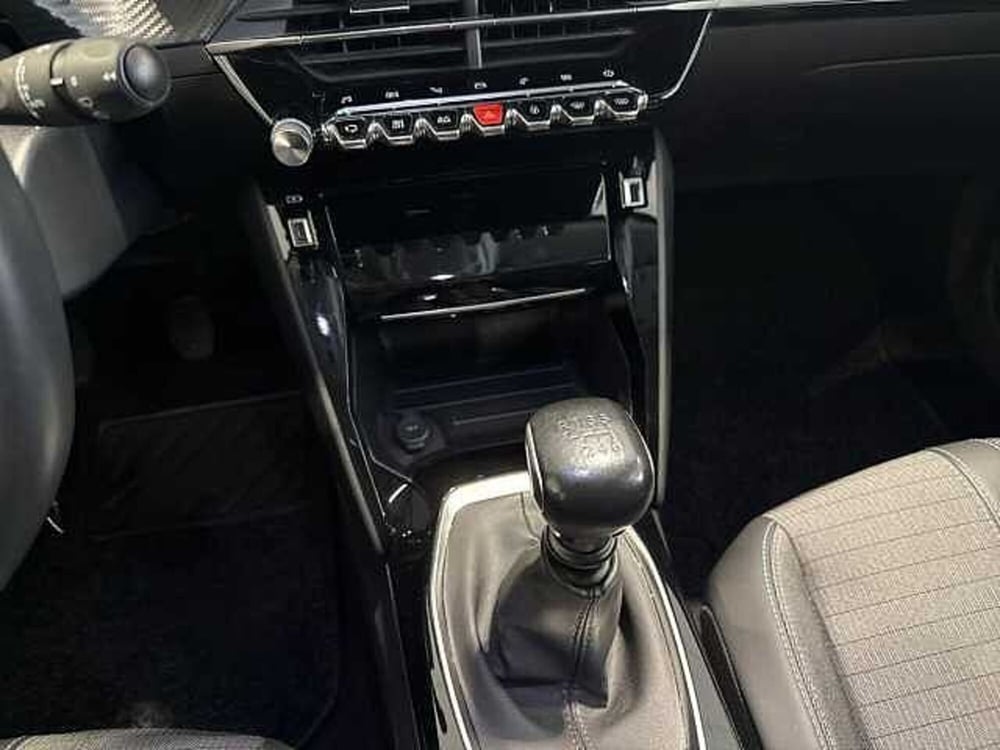 Peugeot 2008 usata a Napoli (19)