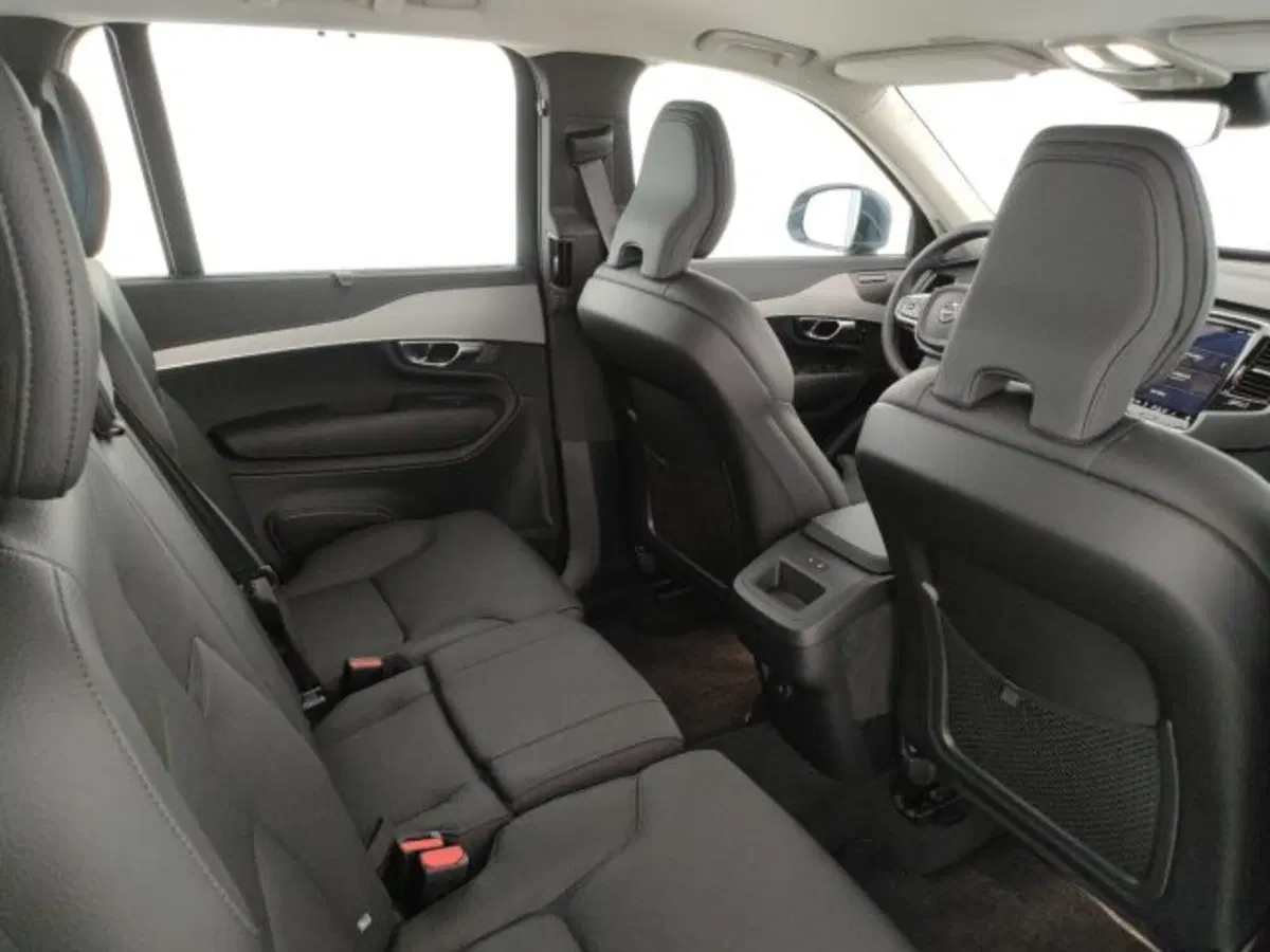 Volvo XC90 nuova a Modena (10)