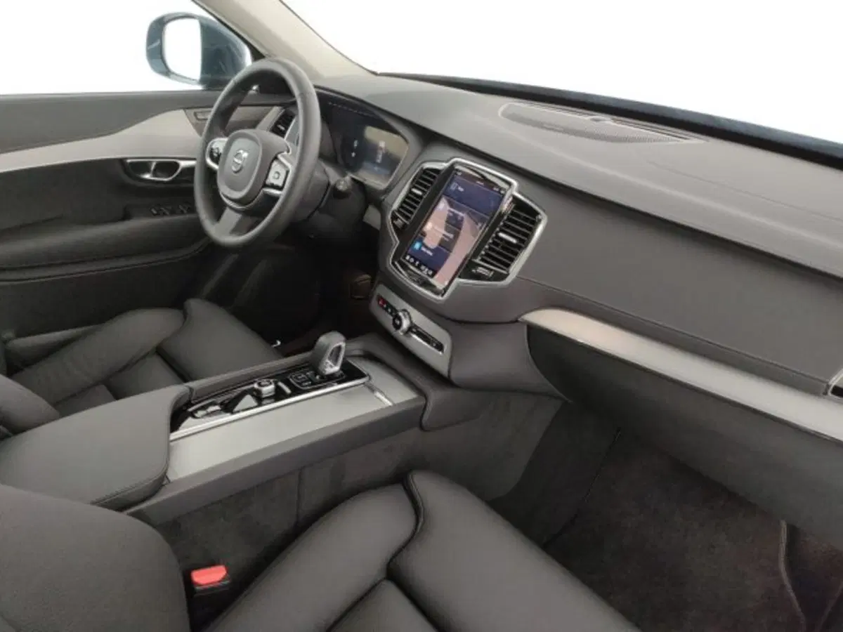 Volvo XC90 nuova a Modena (12)