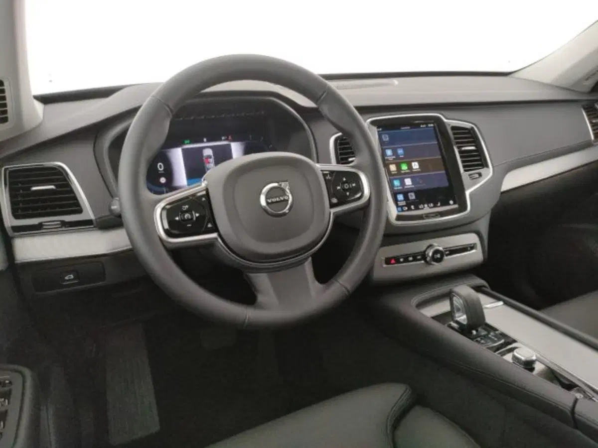 Volvo XC90 nuova a Modena (13)