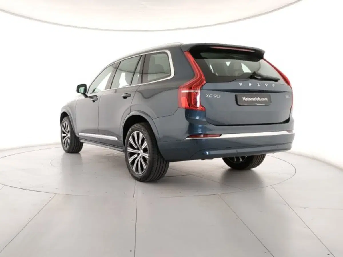 Volvo XC90 nuova a Modena (3)