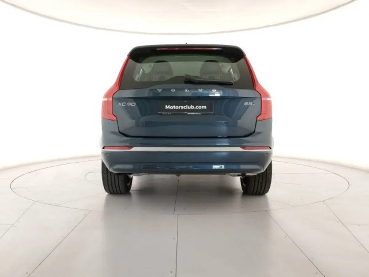 Volvo XC90 nuova a Modena (4)