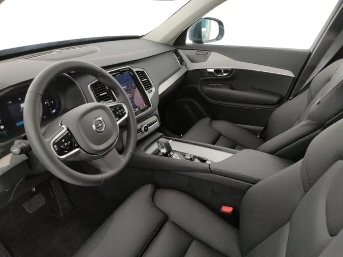 Volvo XC90 nuova a Modena (8)
