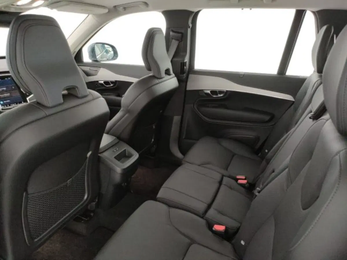 Volvo XC90 nuova a Modena (9)