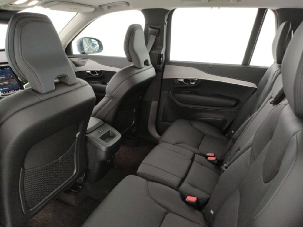 Volvo XC90 nuova a Modena (9)