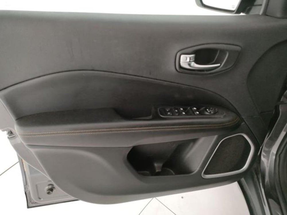 Jeep Compass usata a Modena (11)