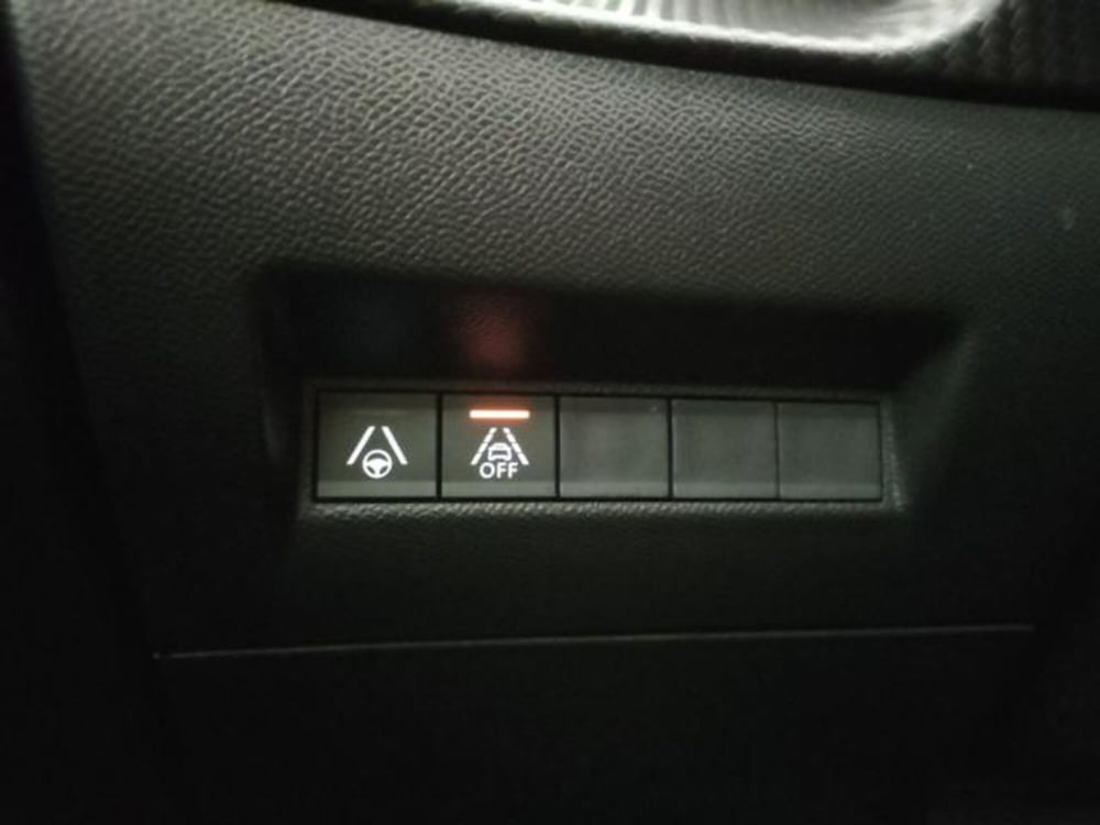 Peugeot 208 usata a Modena (13)