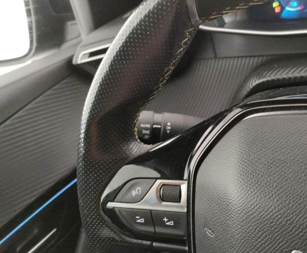 Peugeot 208 usata a Modena (18)