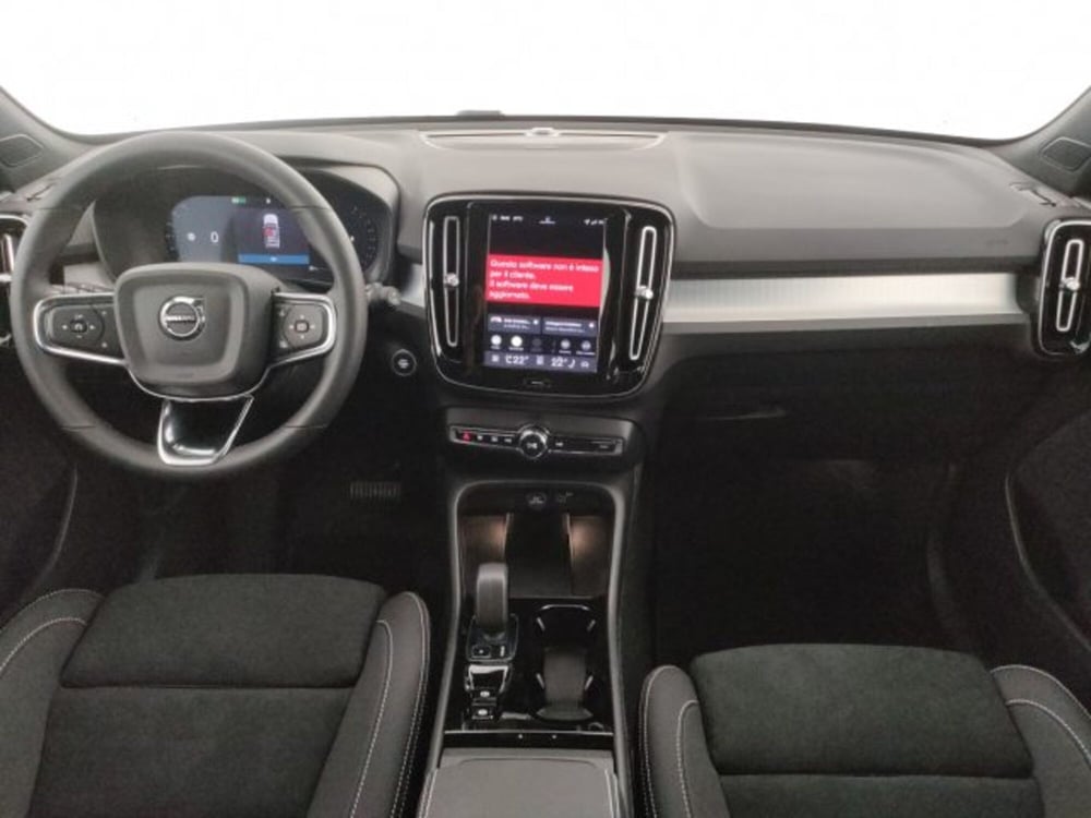 Volvo XC40 nuova a Modena (10)