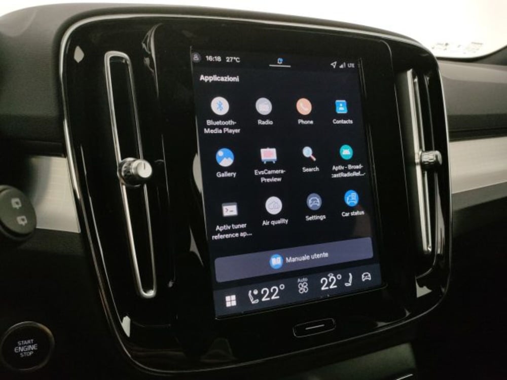 Volvo XC40 nuova a Modena (13)