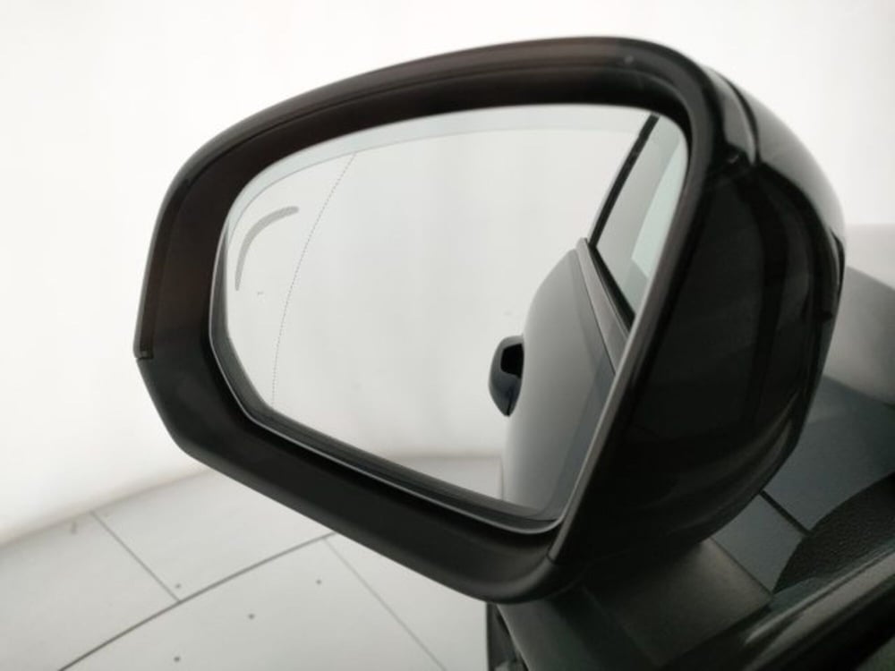 Volvo XC40 nuova a Modena (18)