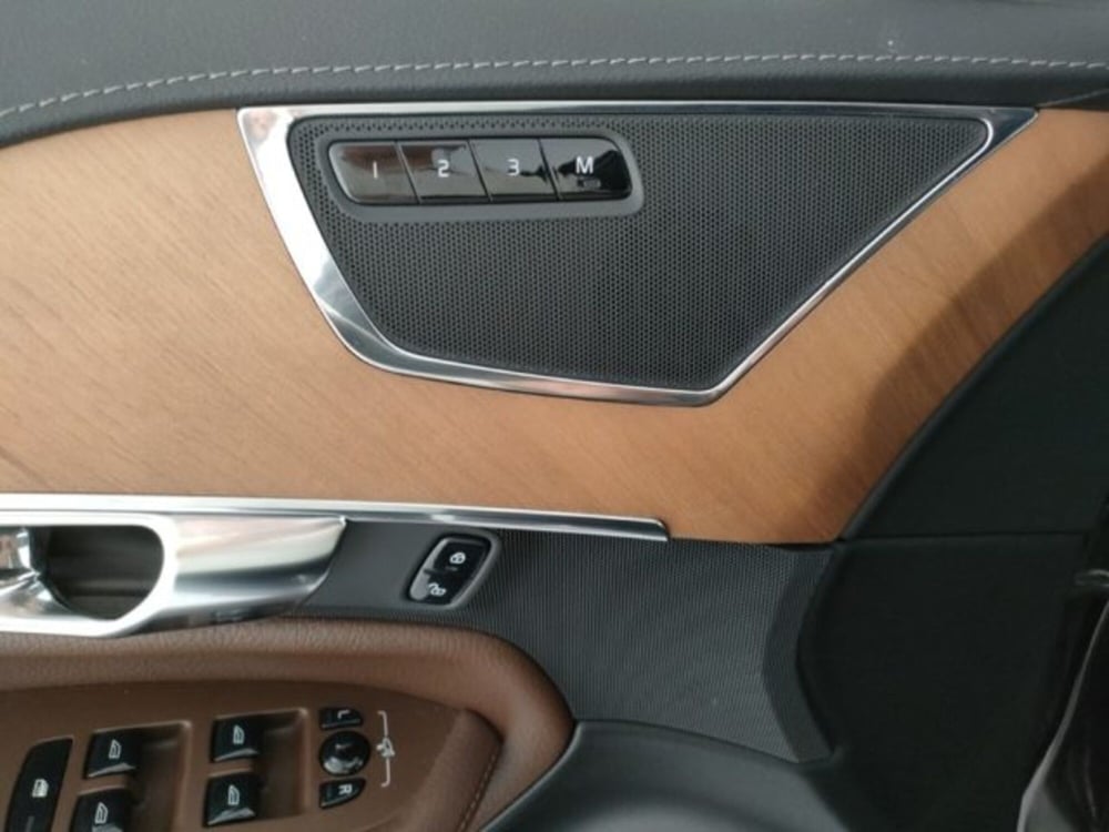 Volvo XC90 usata a Modena (11)