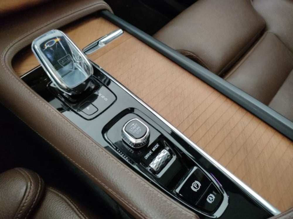 Volvo XC90 usata a Modena (18)