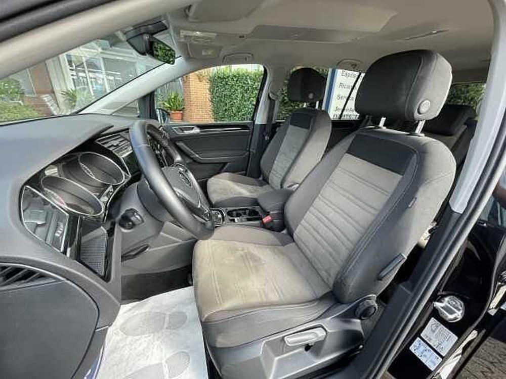 Volkswagen Touran usata a Torino (10)