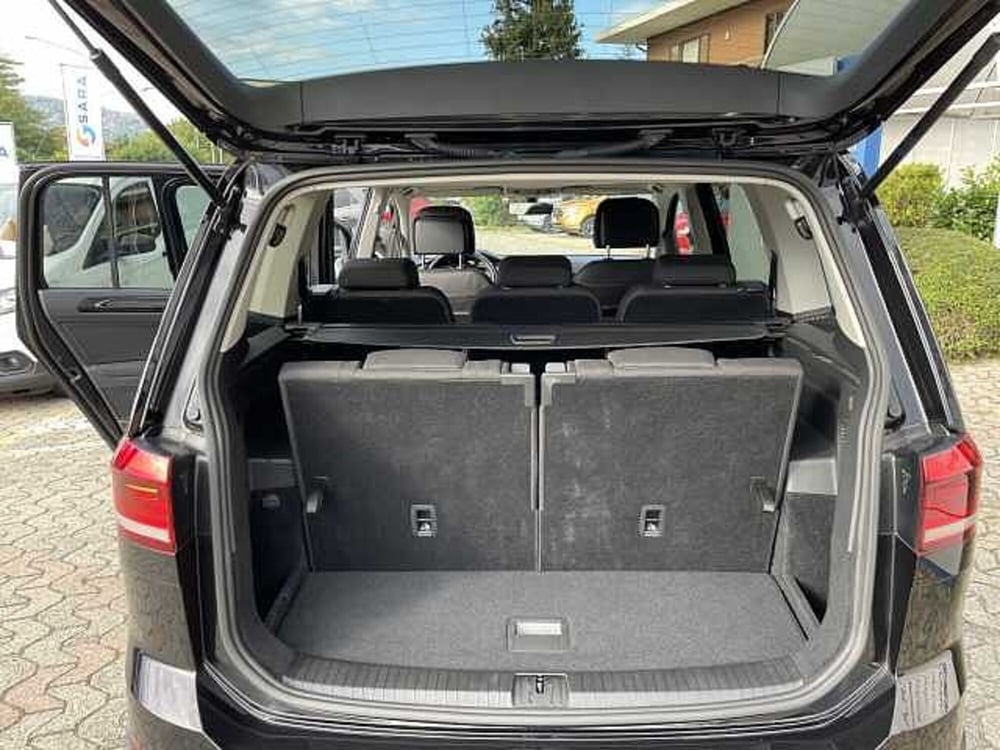 Volkswagen Touran usata a Torino (13)
