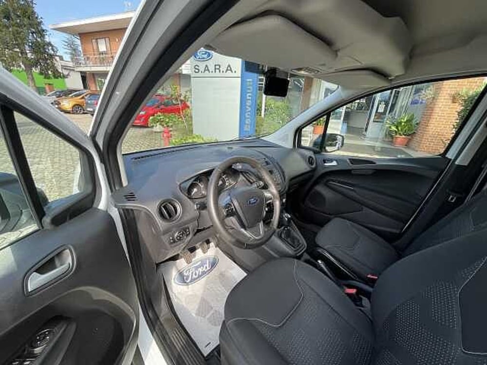 Ford Transit Courier usata a Torino (9)