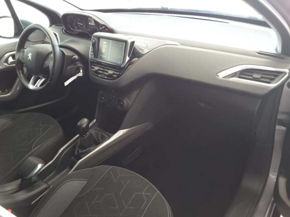 Peugeot 2008 usata a Firenze (9)