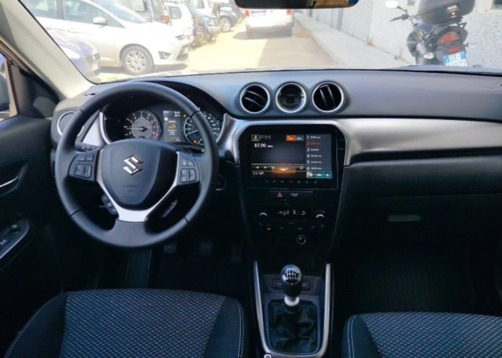 Suzuki Vitara nuova a Oristano (10)
