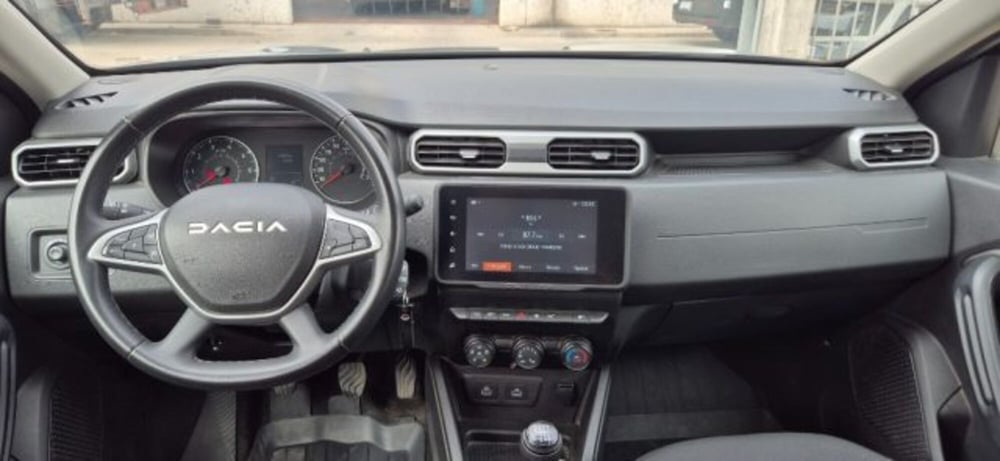 Dacia Duster usata a Oristano (13)