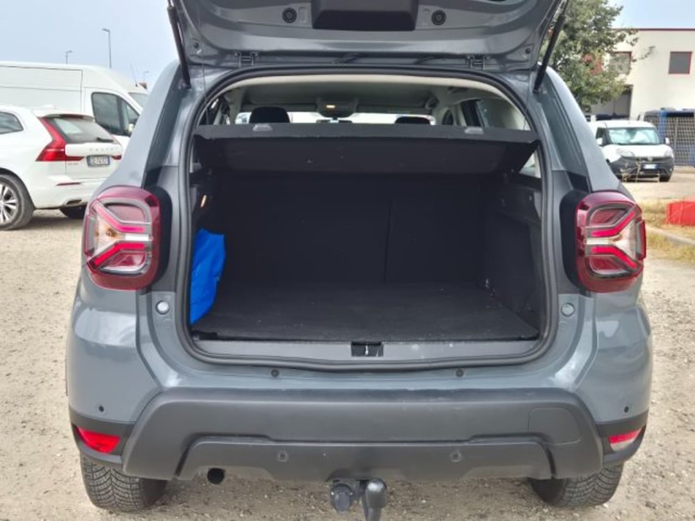Dacia Duster usata a Oristano (18)