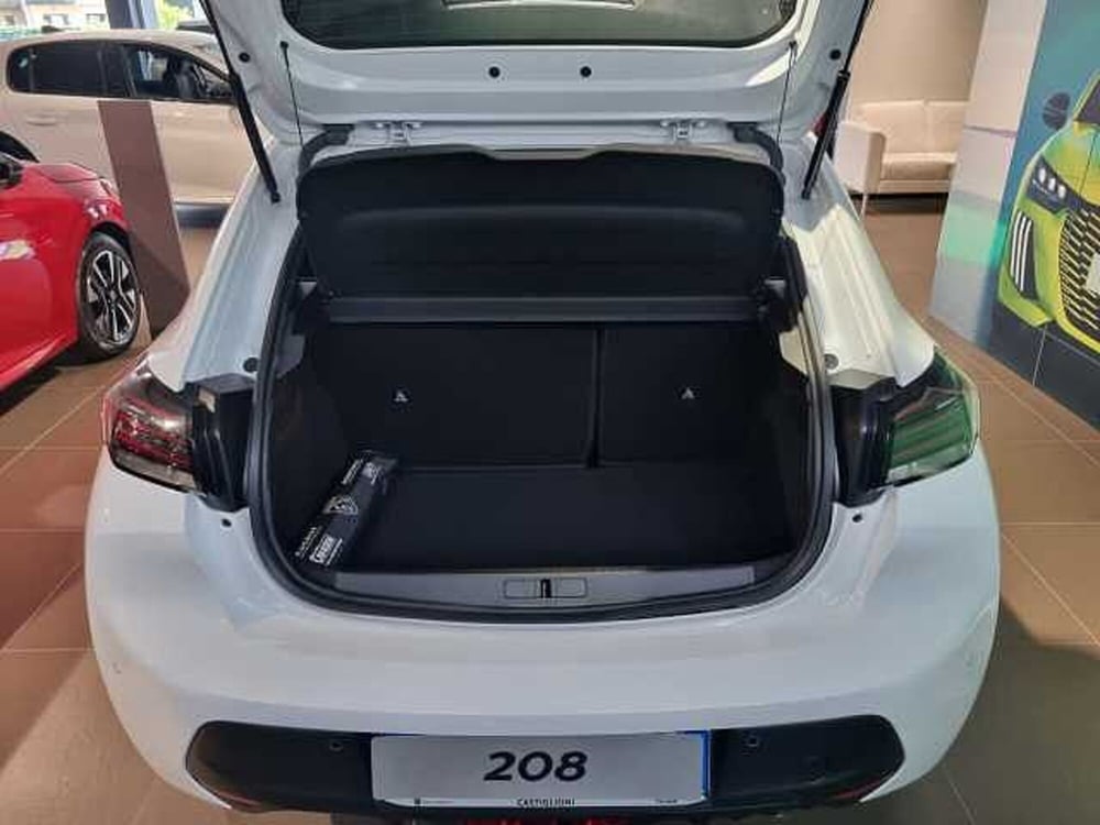 Peugeot 208 nuova a Varese (5)