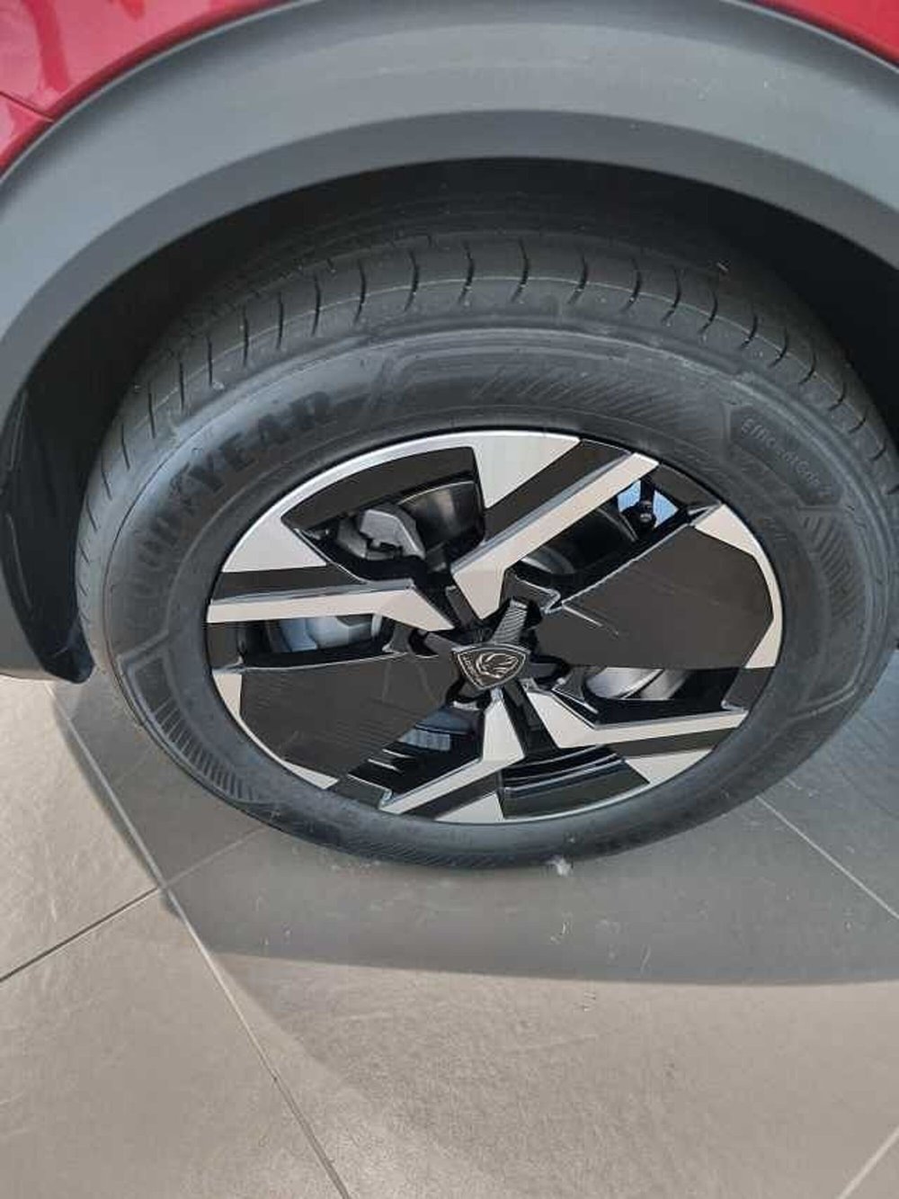 Peugeot 2008 nuova a Varese (3)