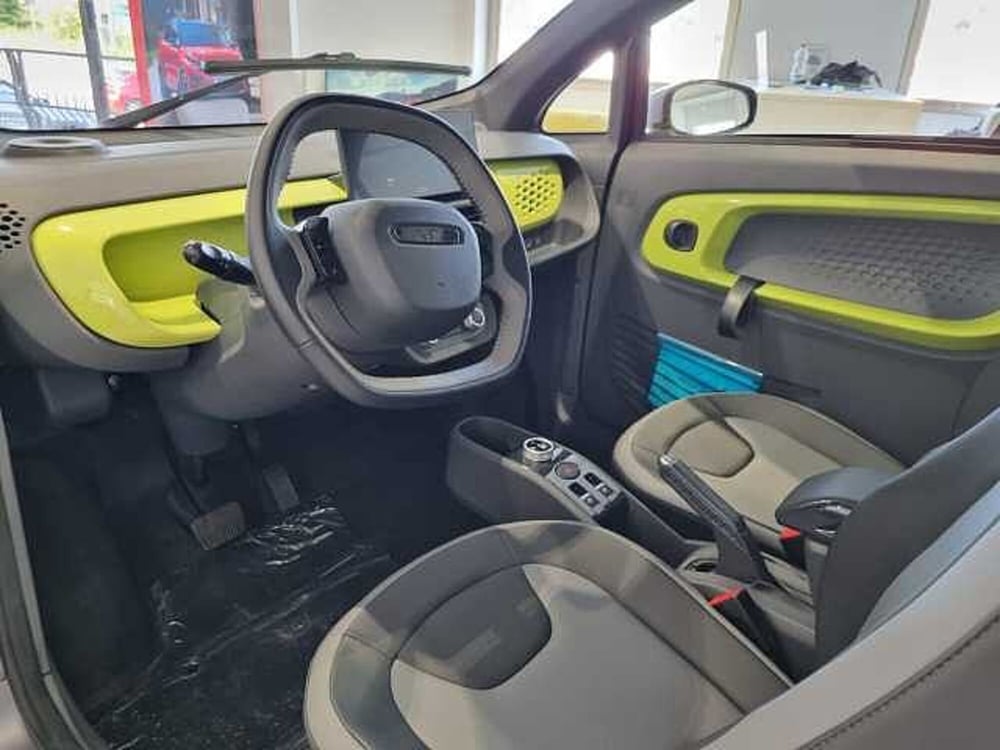 Xev XEV YoYo nuova a Varese (4)