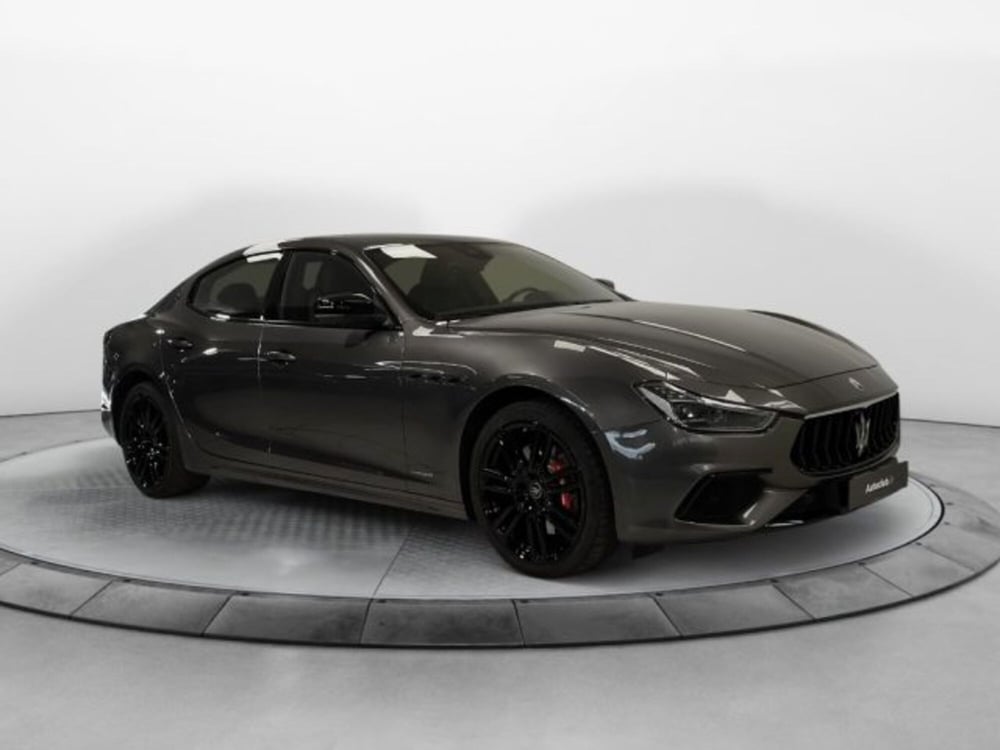 Maserati Ghibli usata a Modena (16)