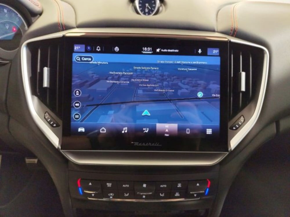 Maserati Ghibli usata a Modena (8)