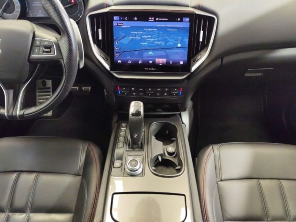 Maserati Ghibli usata a Modena (9)