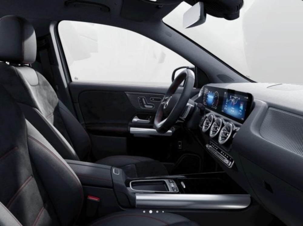 Mercedes-Benz GLA SUV nuova a Verona (7)