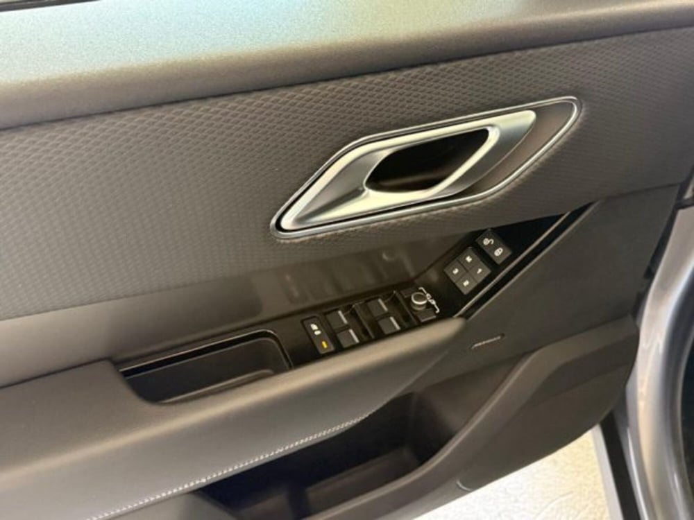 Land Rover Range Rover Velar usata a Trapani (8)
