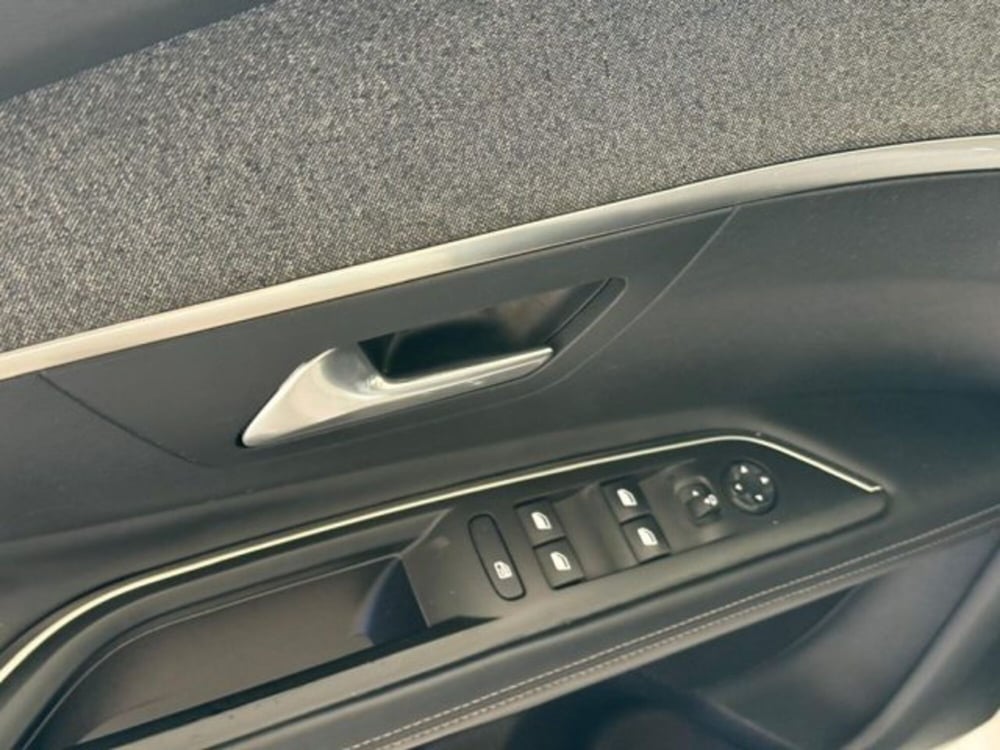Peugeot 3008 usata a Trapani (18)