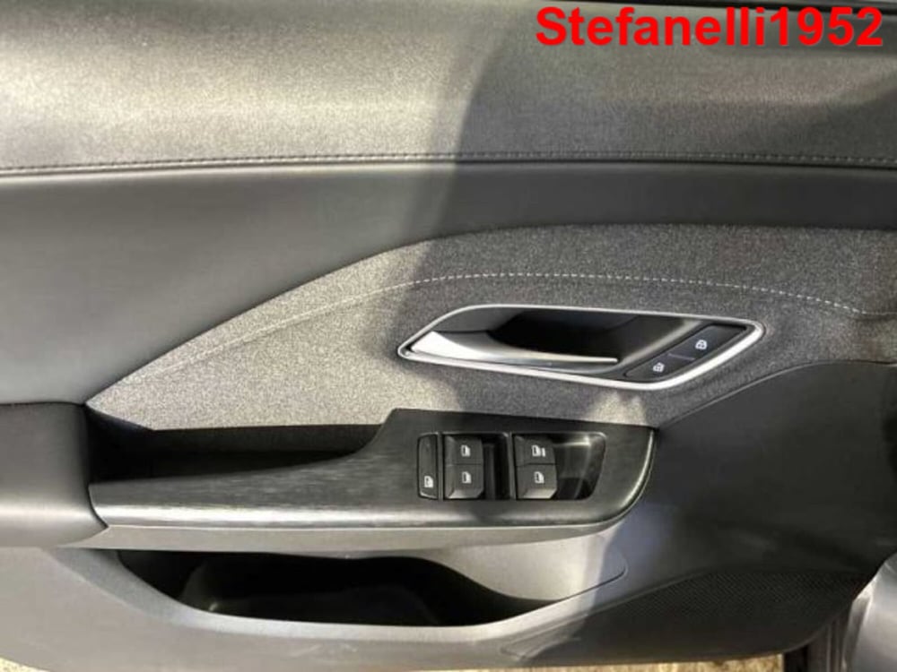 Mg ZS EV nuova a Bologna (10)