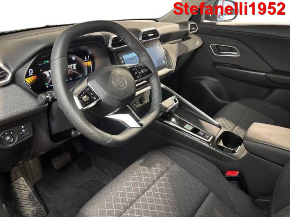 Mg ZS EV nuova a Bologna (11)