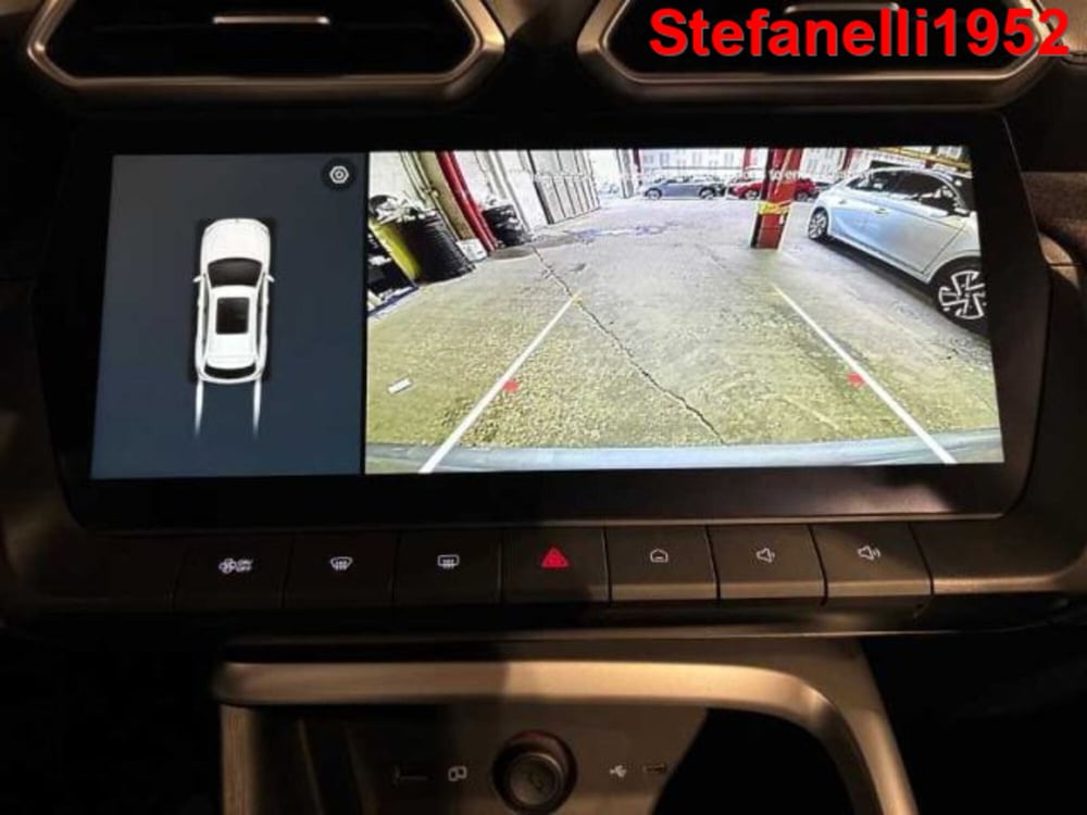 Mg ZS EV nuova a Bologna (12)