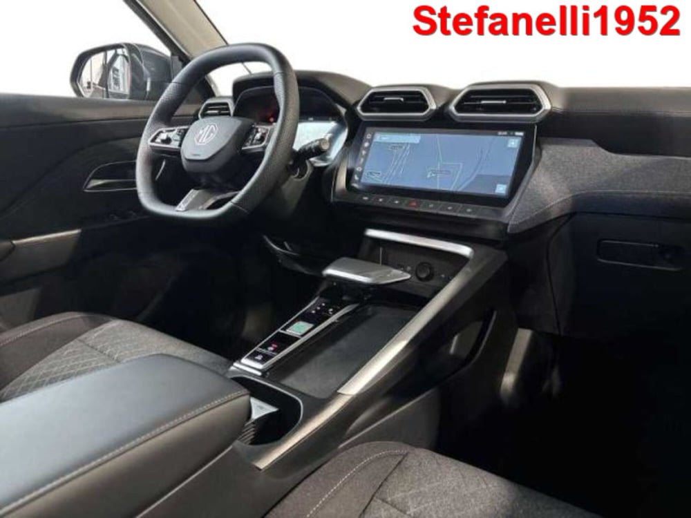 Mg ZS EV nuova a Bologna (15)