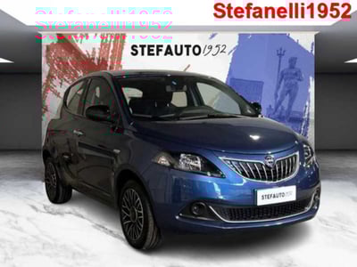 Lancia Ypsilon 1.0 FireFly 5 porte S&amp;S Hybrid Gold Plus del 2024 usata a Bologna