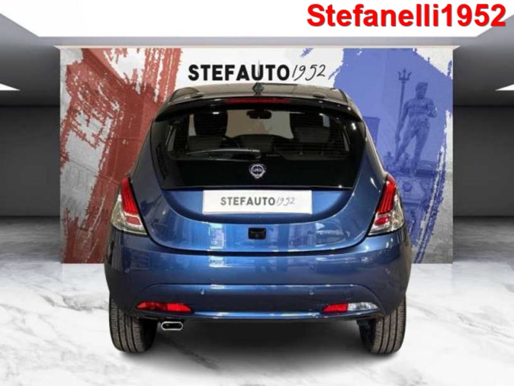 Lancia Ypsilon usata a Bologna (6)